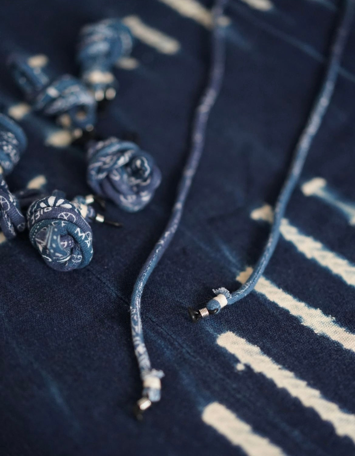 Indigo Dye Kofu Glasses Necklace