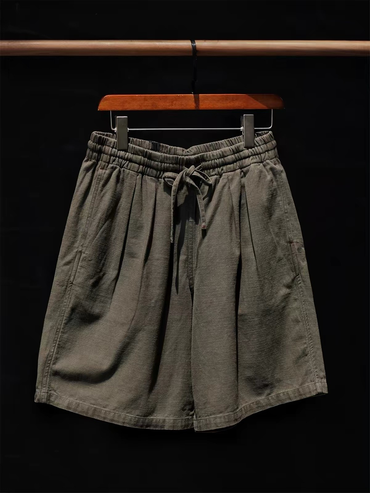 Botanical Charcoal Pleated Easy Shorts